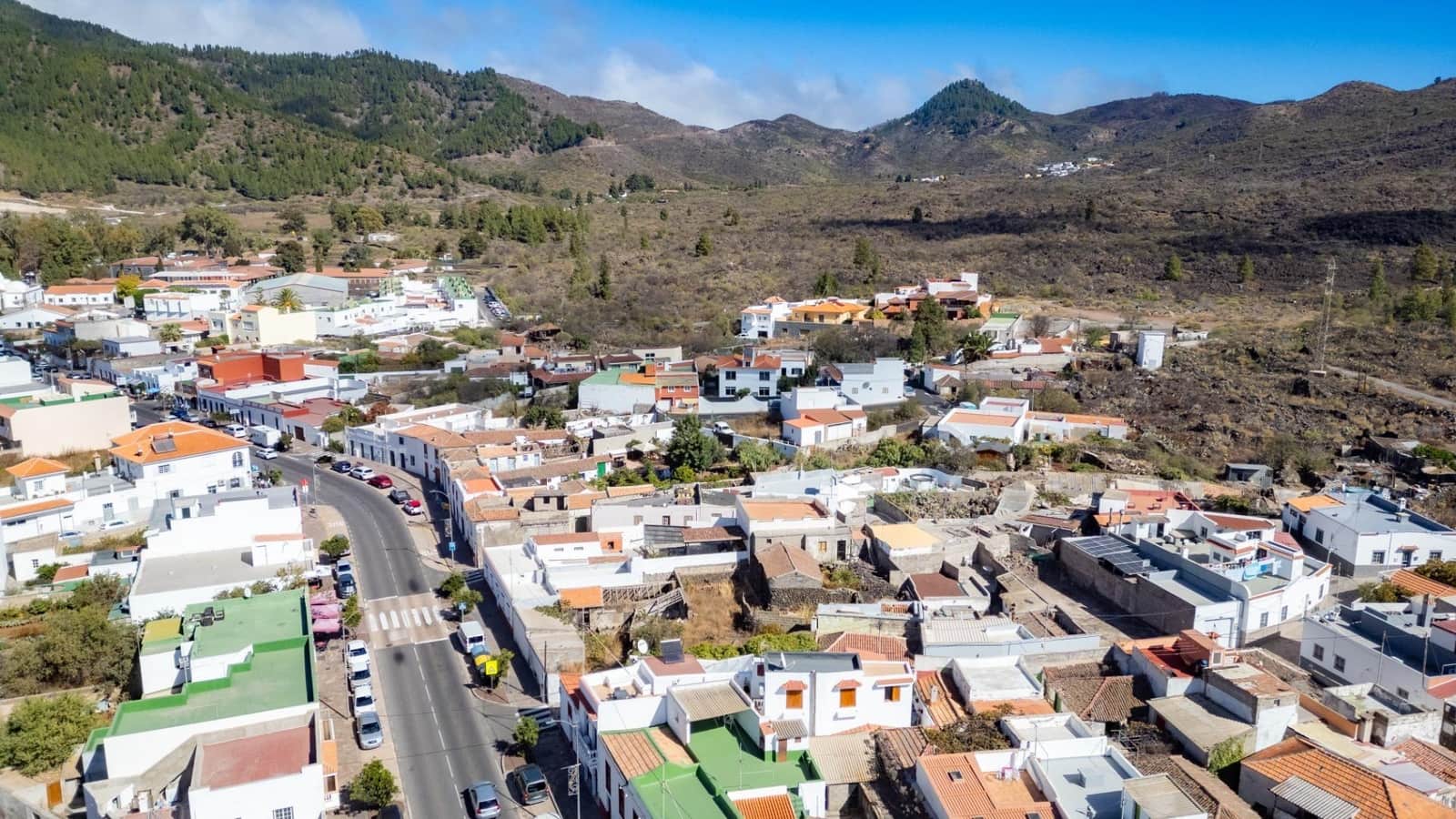 5 sypialnia Dom na sprzedaż w Santiago del Teide - 385 000 € (Ref: 9385689)