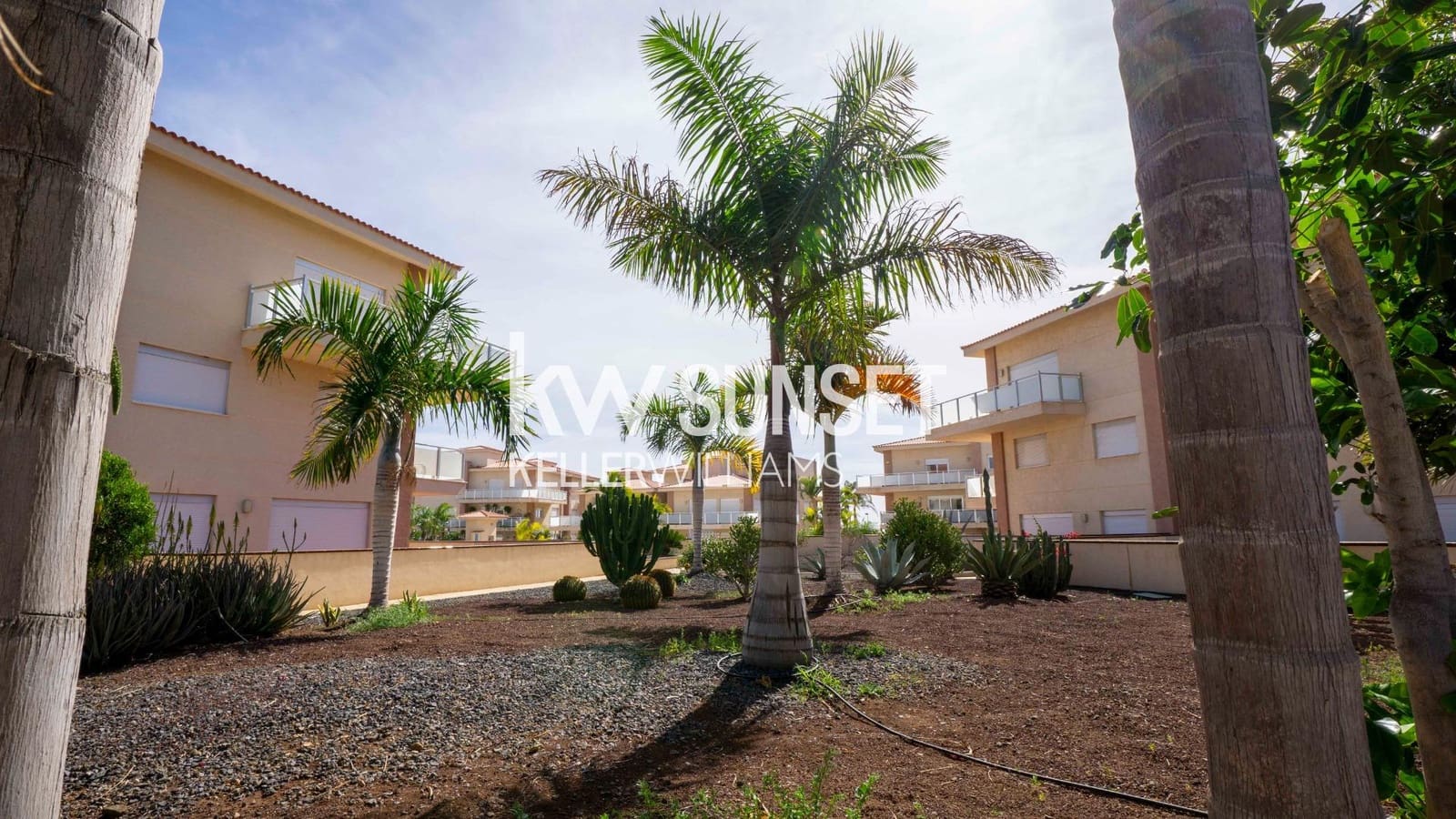 2 quarto Penthouse para venda em San Miguel de Abona com piscina garagem - 349 800 € (Ref: 9390964)