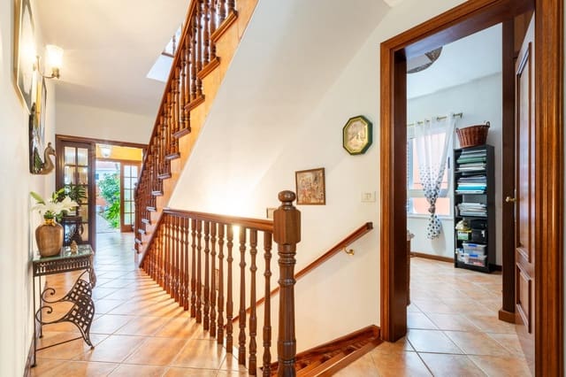 3 soverom Villa til salgs i Tegueste med garasje - € 574 000 (Ref: 9411051)