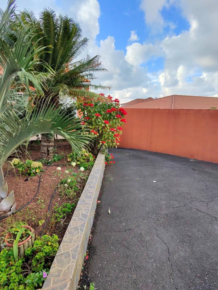 3 soverom Villa til salgs i Tegueste med garasje - € 574 000 (Ref: 9411051)