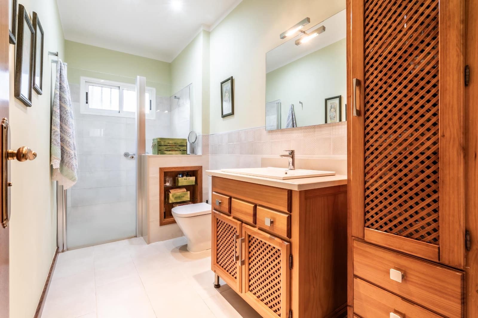 3 soverom Villa til salgs i Tegueste med garasje - € 574 000 (Ref: 9411051)