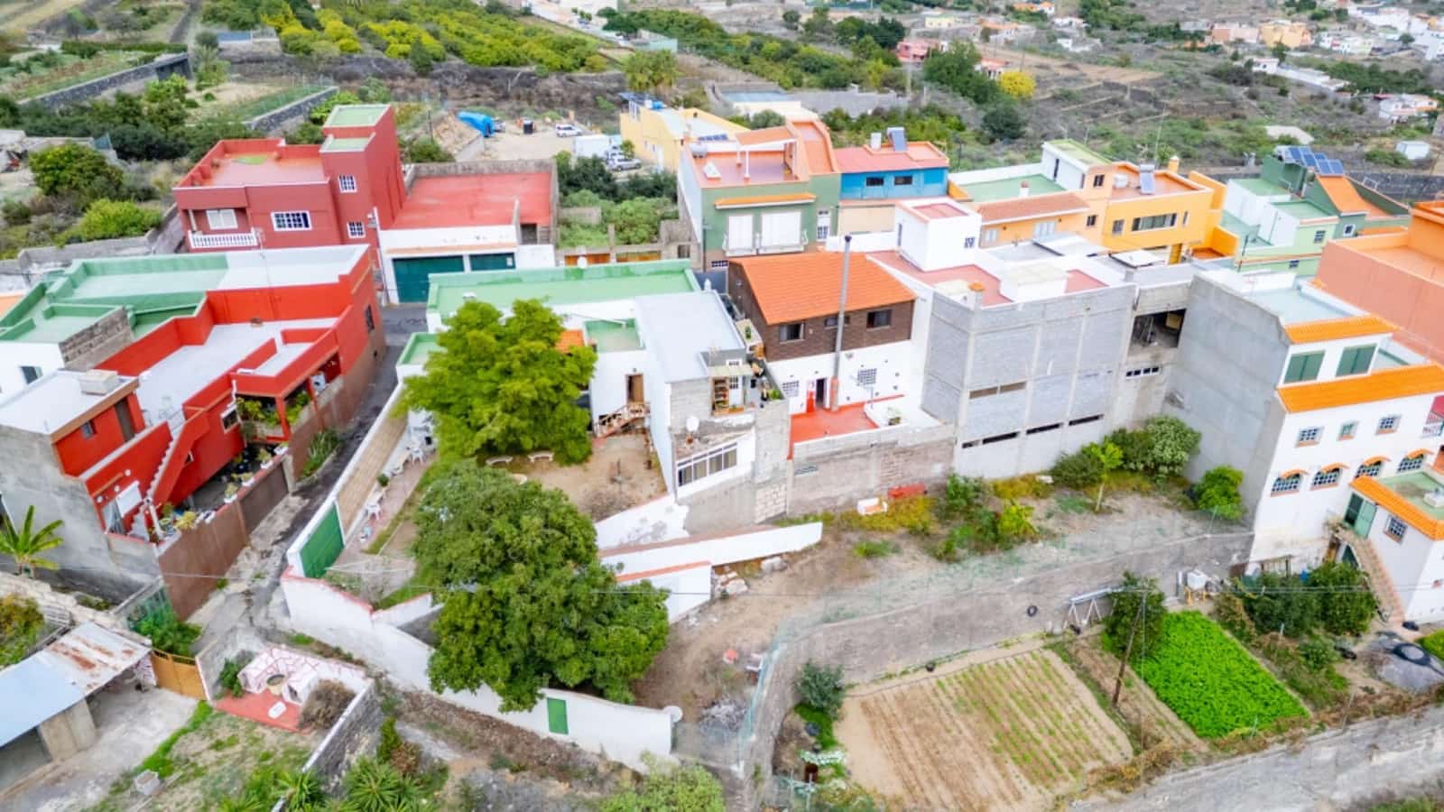 2 bedroom Finca/Country House for sale in Guimar - € 275,000 (Ref: 9440604)