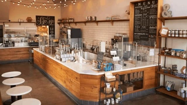 Erhverv til salg i Arona - € 990.000 (Ref: 9446437)