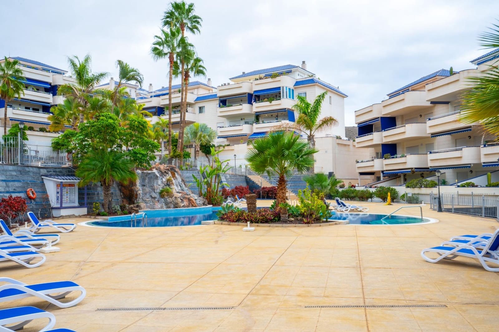 2 soverom Leilighet til salgs i Los Cristianos med svømmebasseng - € 485 000 (Ref: 9449382)