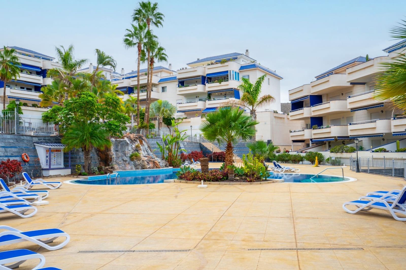 2 soverom Leilighet til salgs i Los Cristianos med svømmebasseng - € 485 000 (Ref: 9449382)