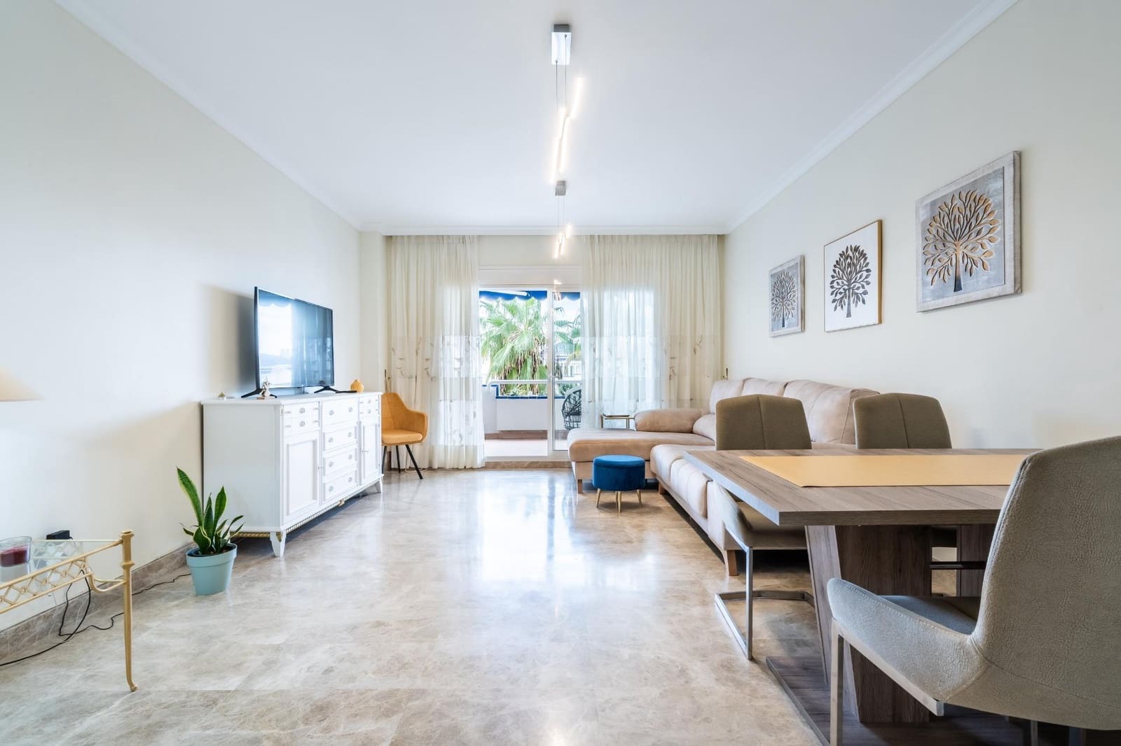 2 bedroom Apartment for sale in Los Cristianos with pool - € 485,000 (Ref: 9449382)