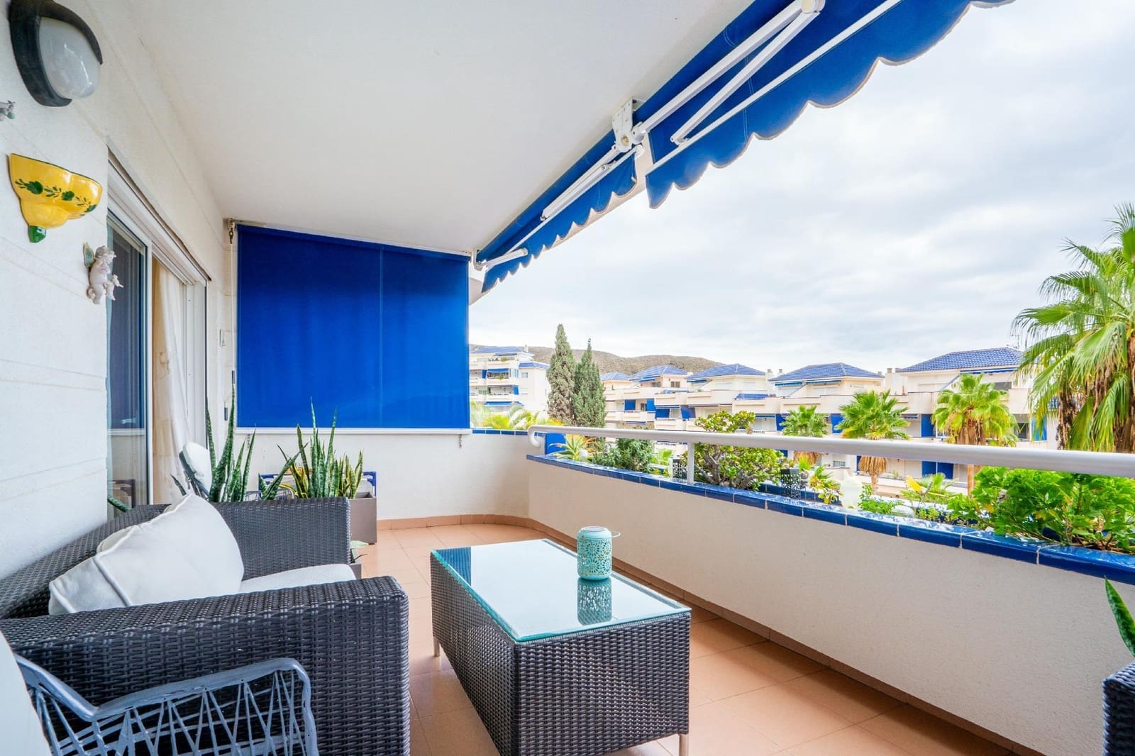 2 bedroom Apartment for sale in Los Cristianos with pool - € 485,000 (Ref: 9449382)