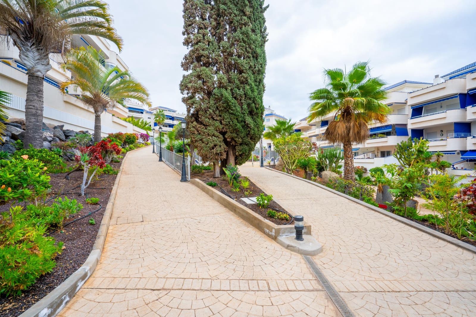 2 bedroom Apartment for sale in Los Cristianos with pool - € 485,000 (Ref: 9449382)