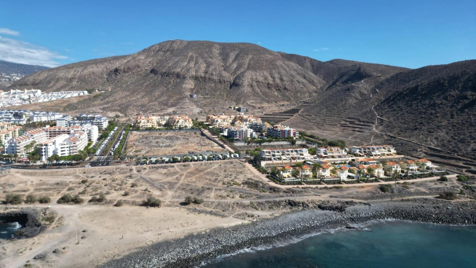 2 bedroom Apartment for sale in Los Cristianos with pool - € 485,000 (Ref: 9449382)