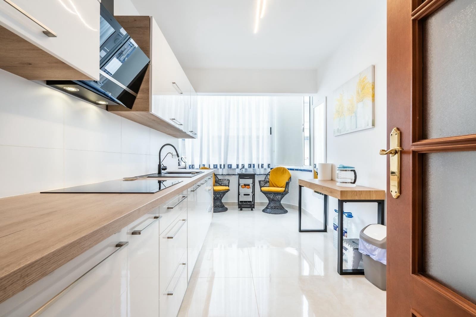 2 soverom Leilighet til salgs i Los Cristianos med svømmebasseng - € 485 000 (Ref: 9449382)