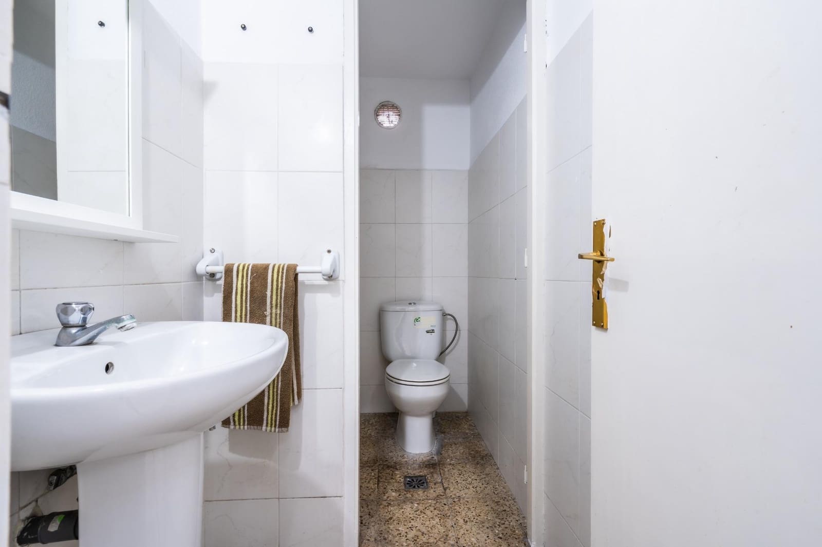 Comercial para arrendar em San Cristobal de La Laguna - 1 200 € (Ref: 9470468)