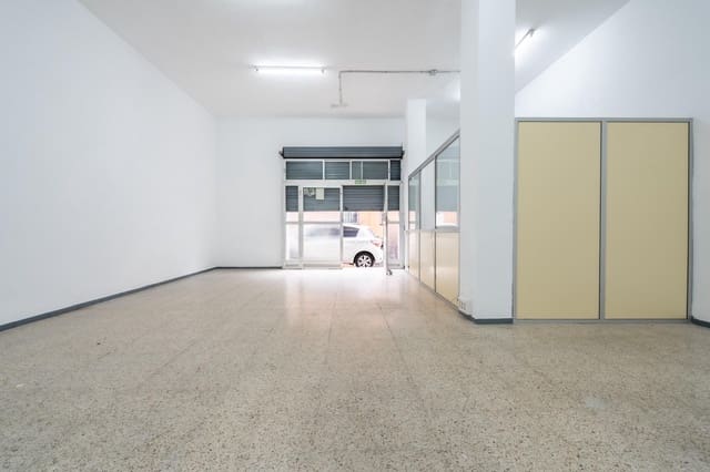 Kaupallinen vuokrattavana paikassa San Cristóbal de La Laguna - 1 200 € (Ref: 9470468)