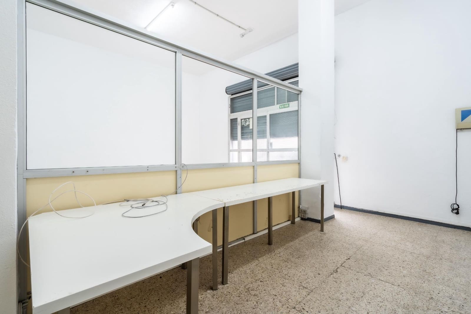 Comercial para arrendar em San Cristobal de La Laguna - 1 200 € (Ref: 9470468)