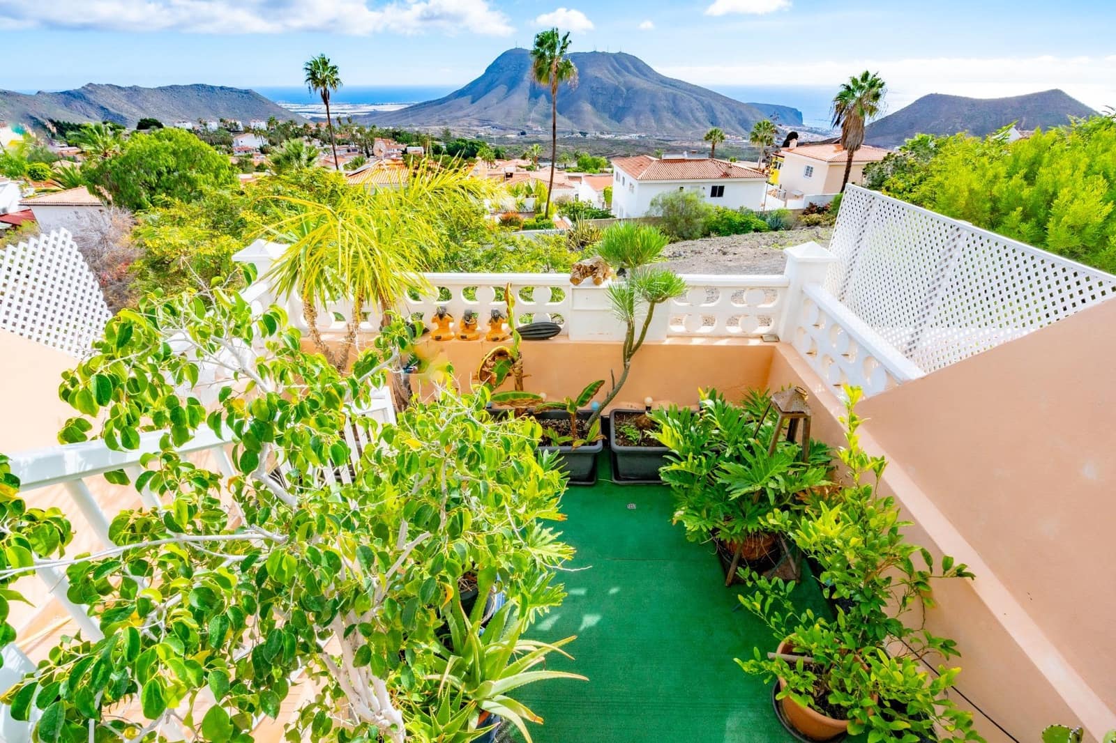 2 bedroom Apartment for sale in Chayofa with pool garage - € 349,000 (Ref: 9485351)