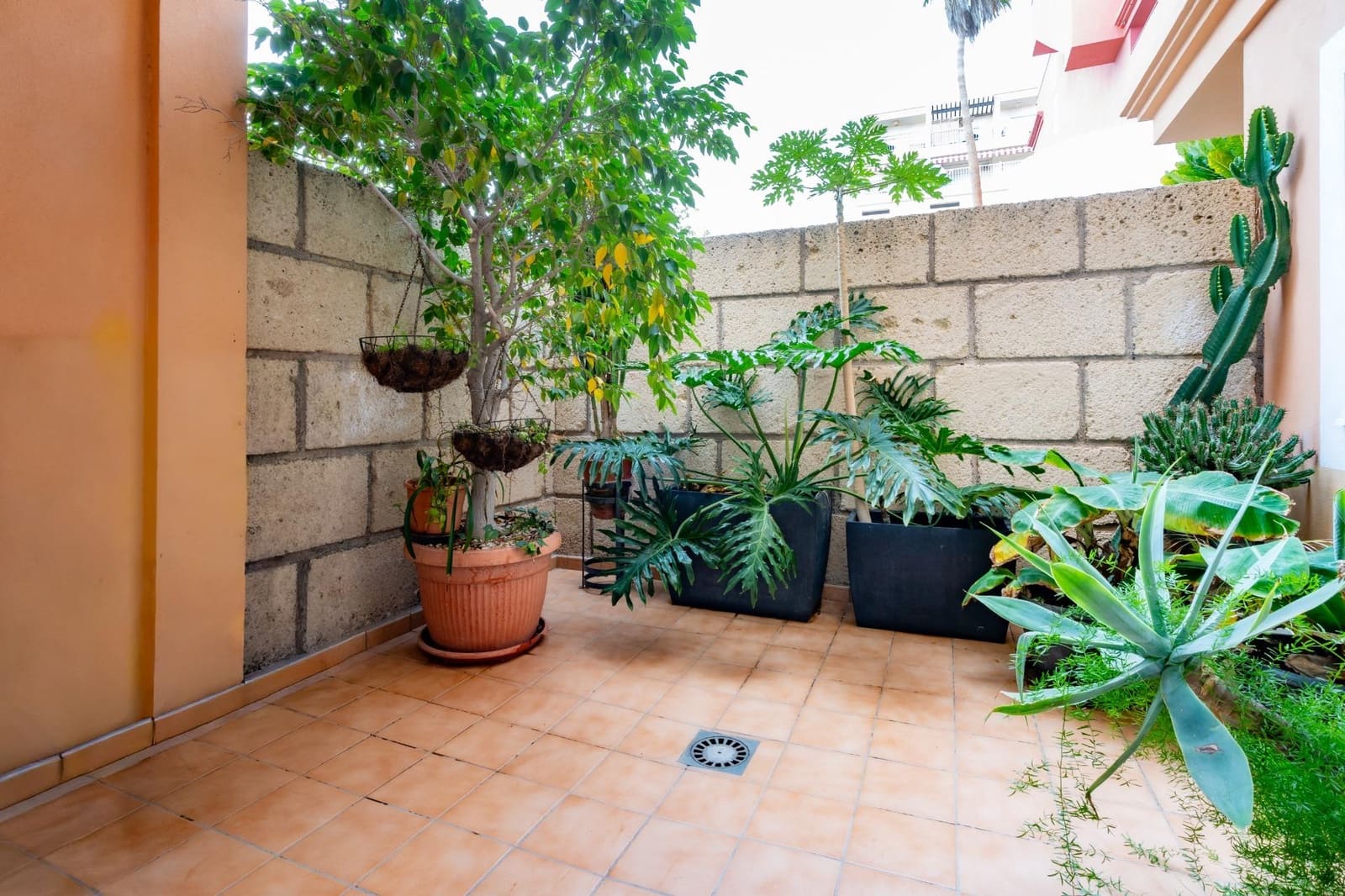 2 bedroom Apartment for sale in Chayofa with pool garage - € 349,000 (Ref: 9485351)