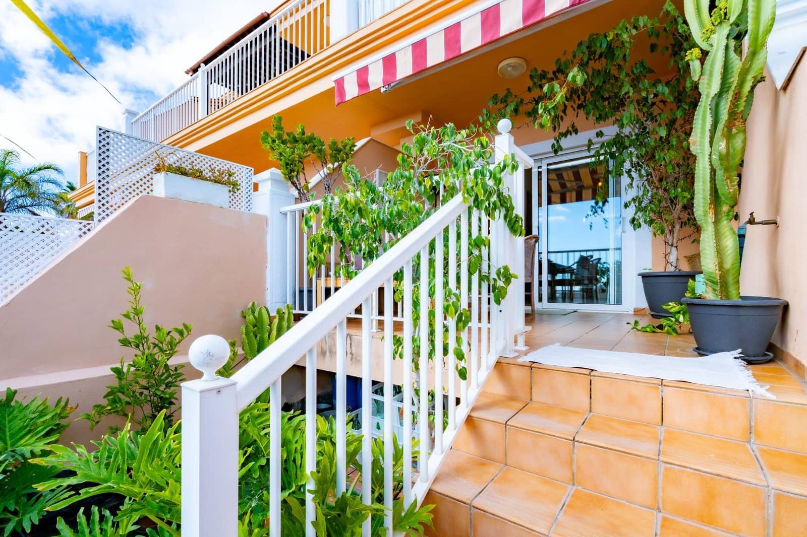 2 bedroom Apartment for sale in Chayofa with pool garage - € 349,000 (Ref: 9485351)