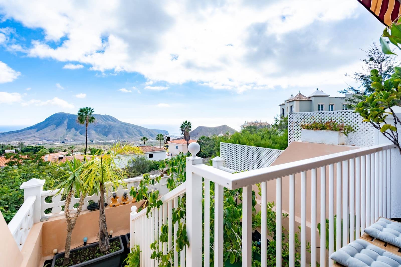 2 bedroom Apartment for sale in Chayofa with pool garage - € 329,000 (Ref: 9485351)