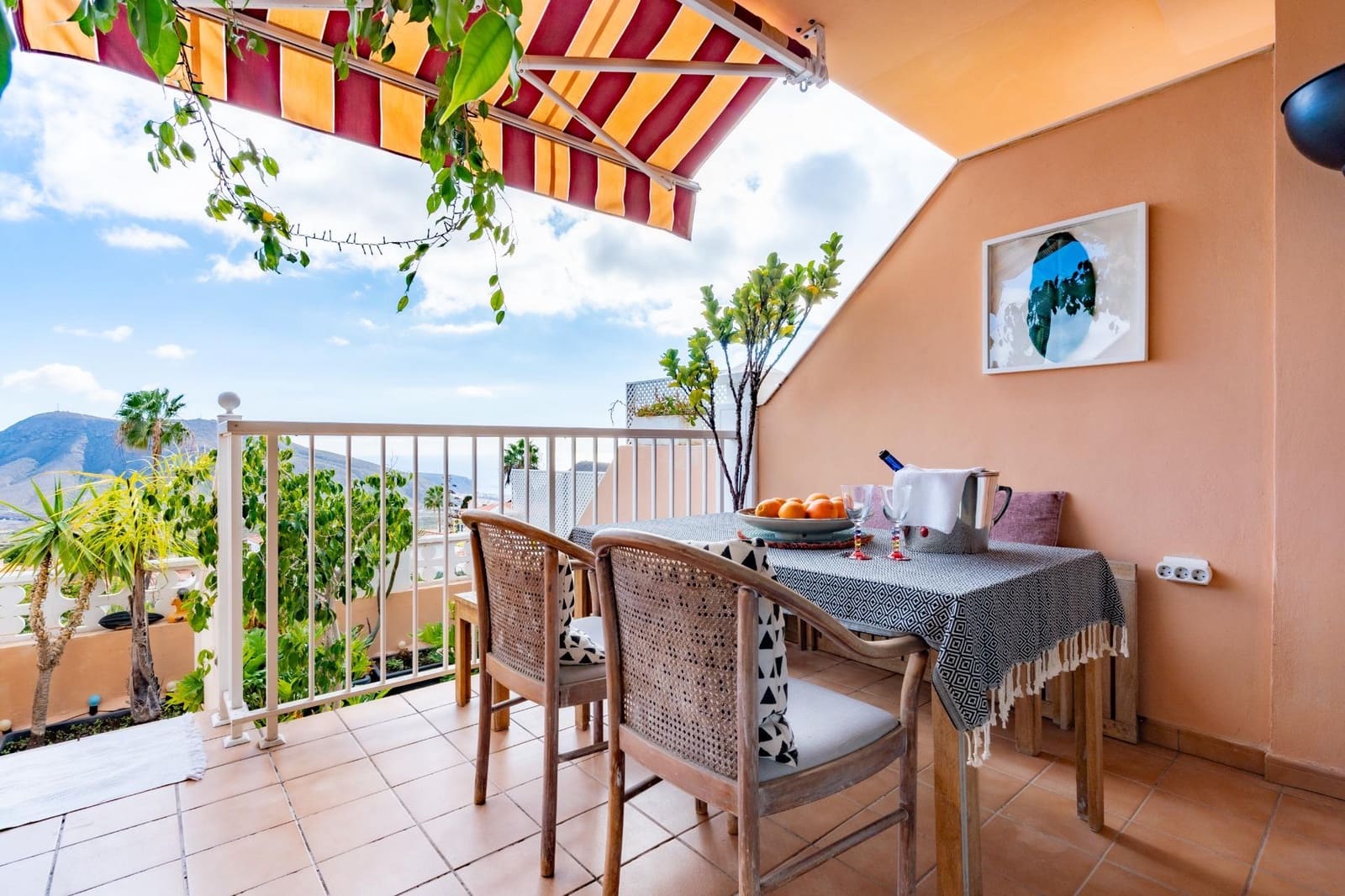 2 bedroom Apartment for sale in Chayofa with pool garage - € 329,000 (Ref: 9485351)