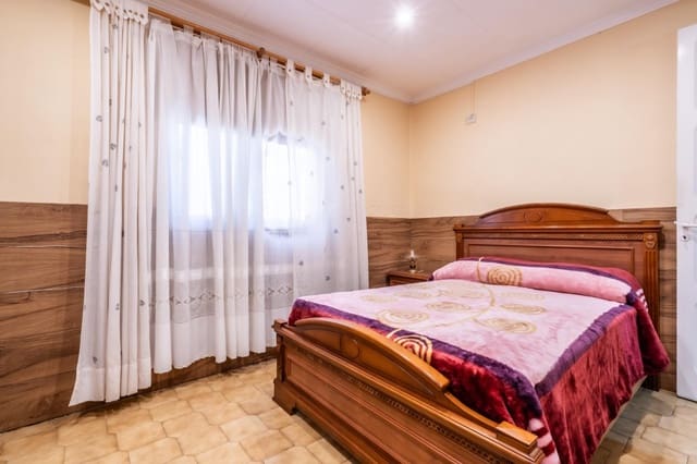 3 soverom Hus til salgs i San Cristóbal de La Laguna med garasje - € 194 000 (Ref: 9488423)