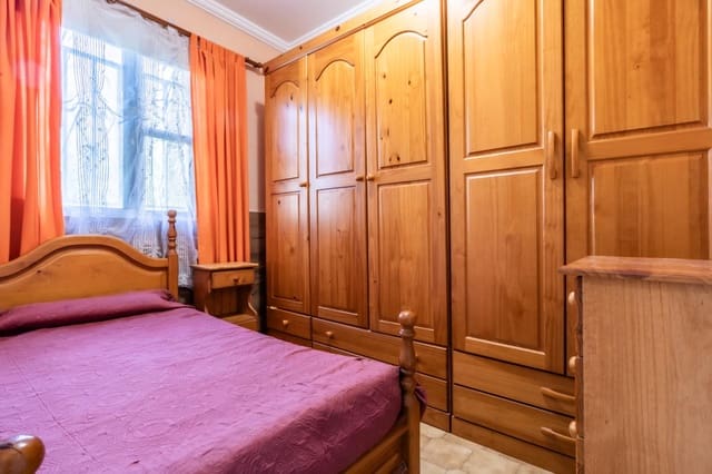 3 soverom Hus til salgs i San Cristóbal de La Laguna med garasje - € 194 000 (Ref: 9488423)