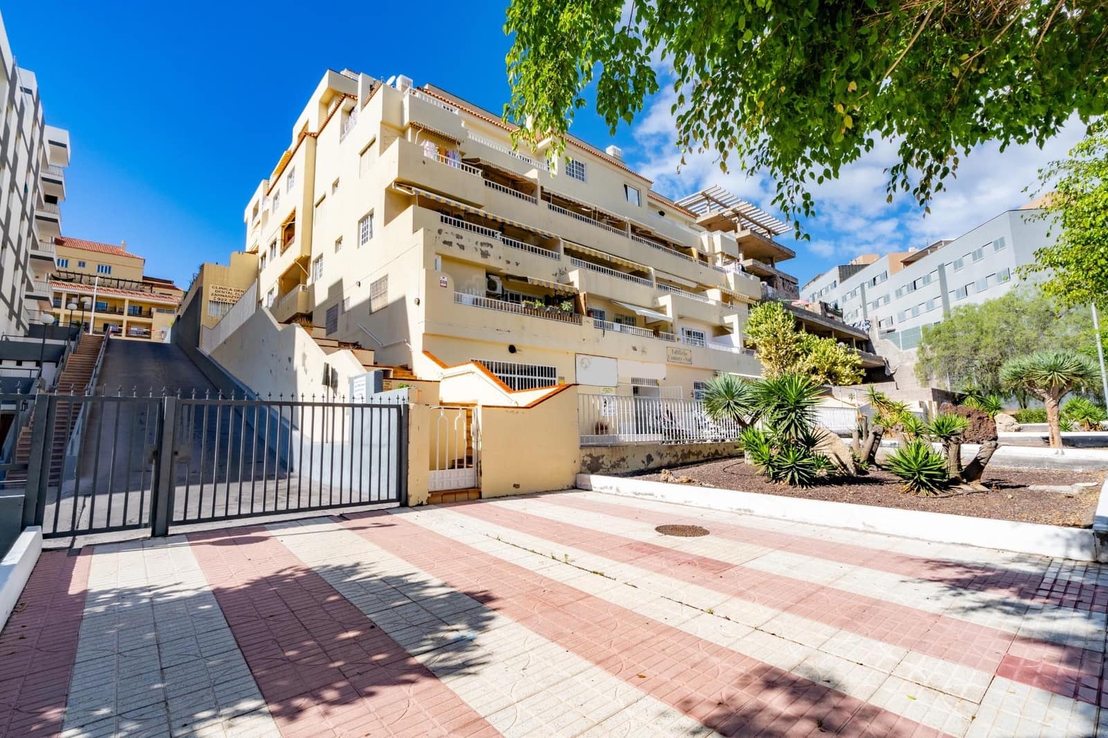 Local Comercial en Los Cristianos en venta - 94.900 € (Ref: 9491495)