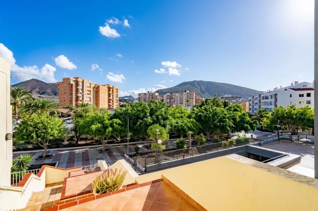 2 bedroom Apartment for sale in Los Cristianos, Arona - € 309,000 (Ref: 9491496)