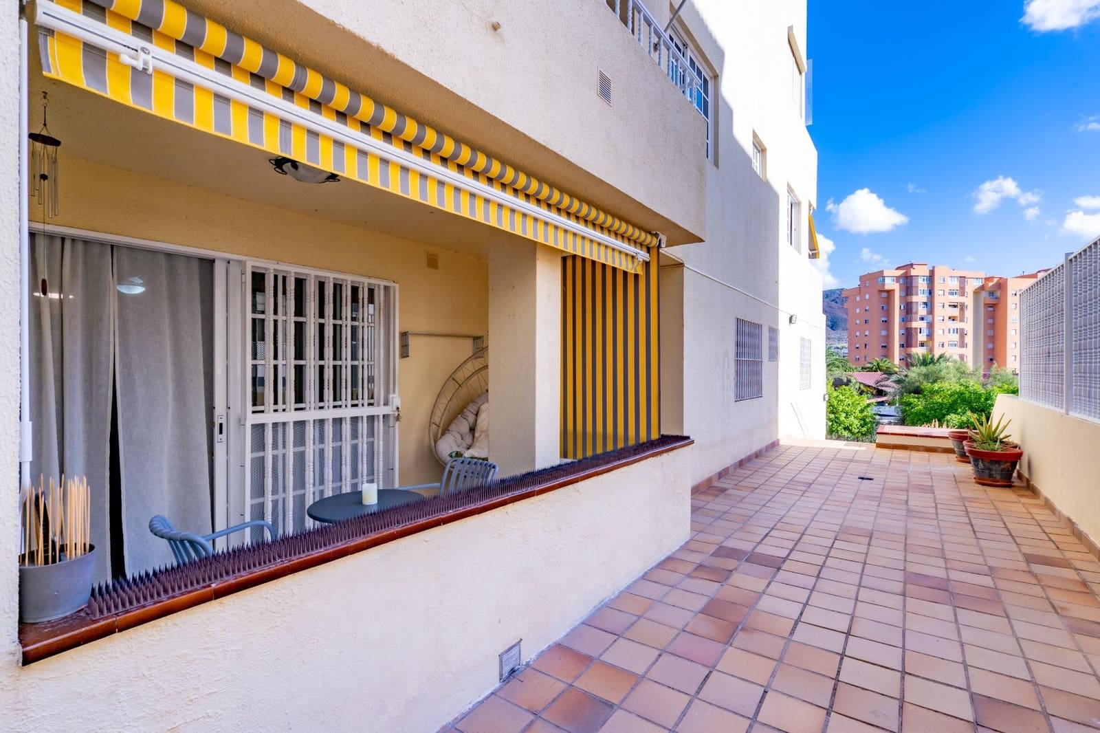 2 bedroom Apartment for sale in Los Cristianos - € 284,000 (Ref: 9491496)