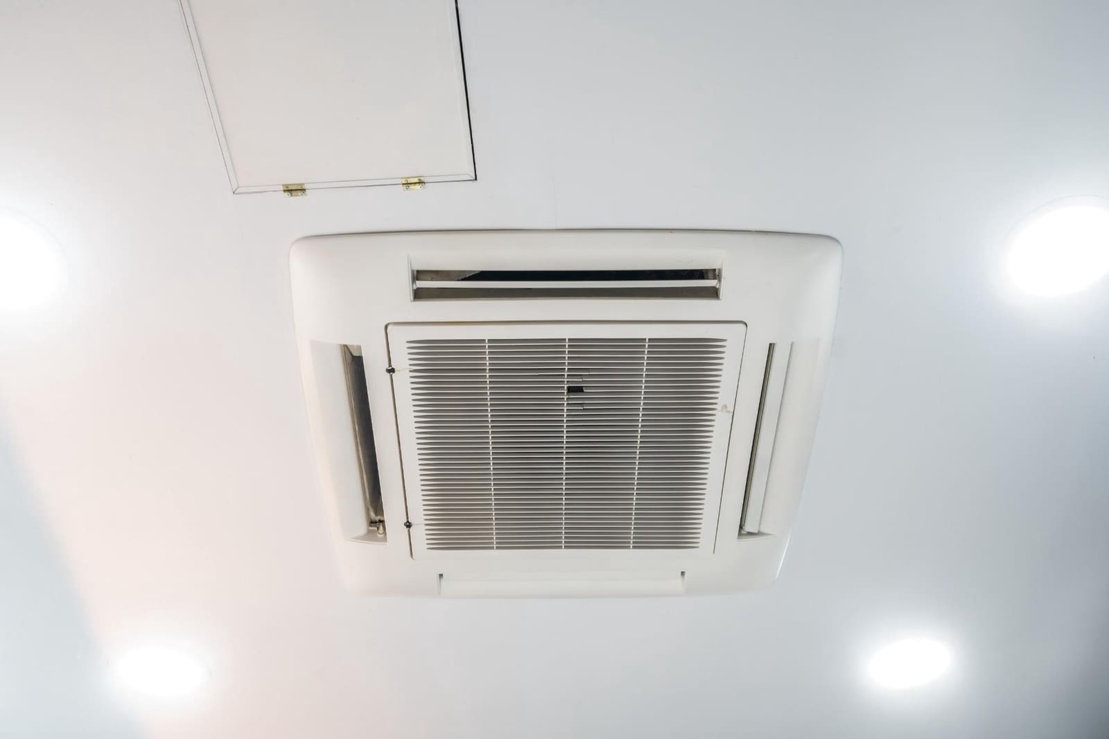 Erhverv til leje i Santa Cruz de Tenerife - € 3.000 (Ref: 9491497)