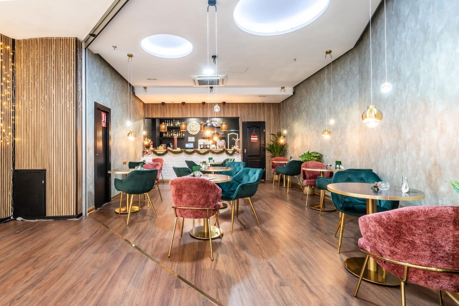 Erhverv til leje i Santa Cruz de Tenerife - € 3.000 (Ref: 9491497)