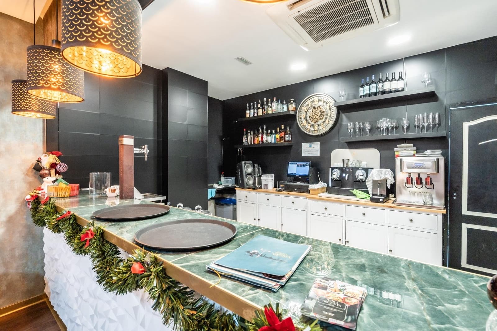 Komercyjne na sprzedaż w Santa Cruz de Tenerife - 28 000 € (Ref: 9491497)