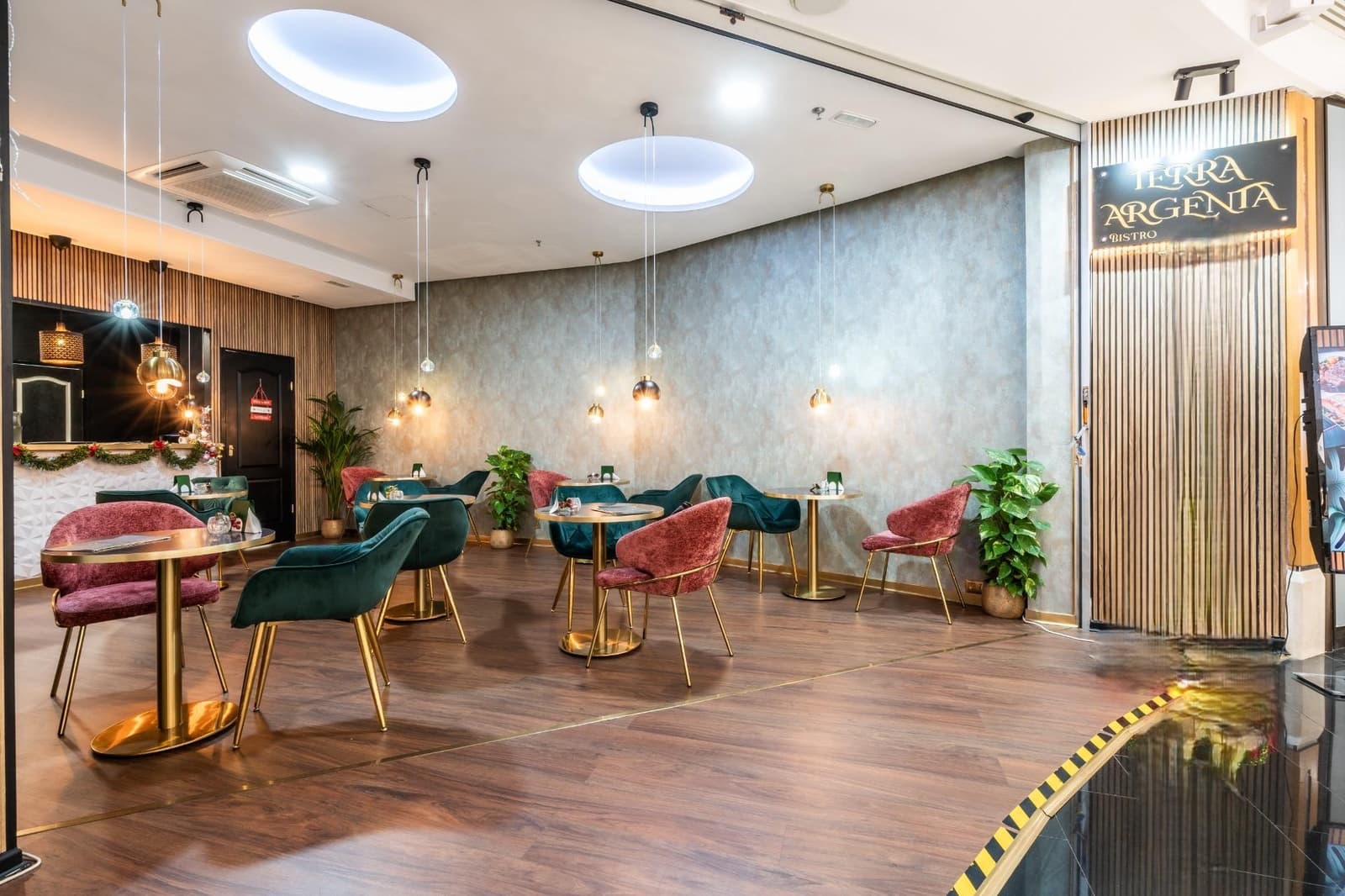 Komercyjne na sprzedaż w Santa Cruz de Tenerife - 28 000 € (Ref: 9491497)