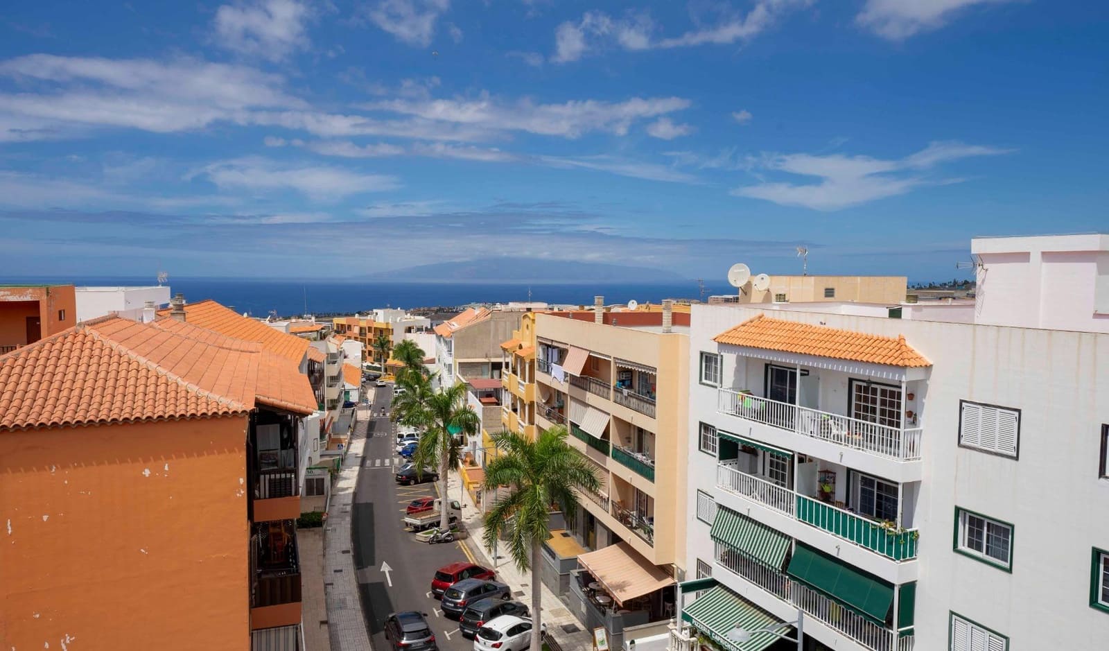 1 bedroom Apartment for rent in Adeje - € 900 (Ref: 9508946)