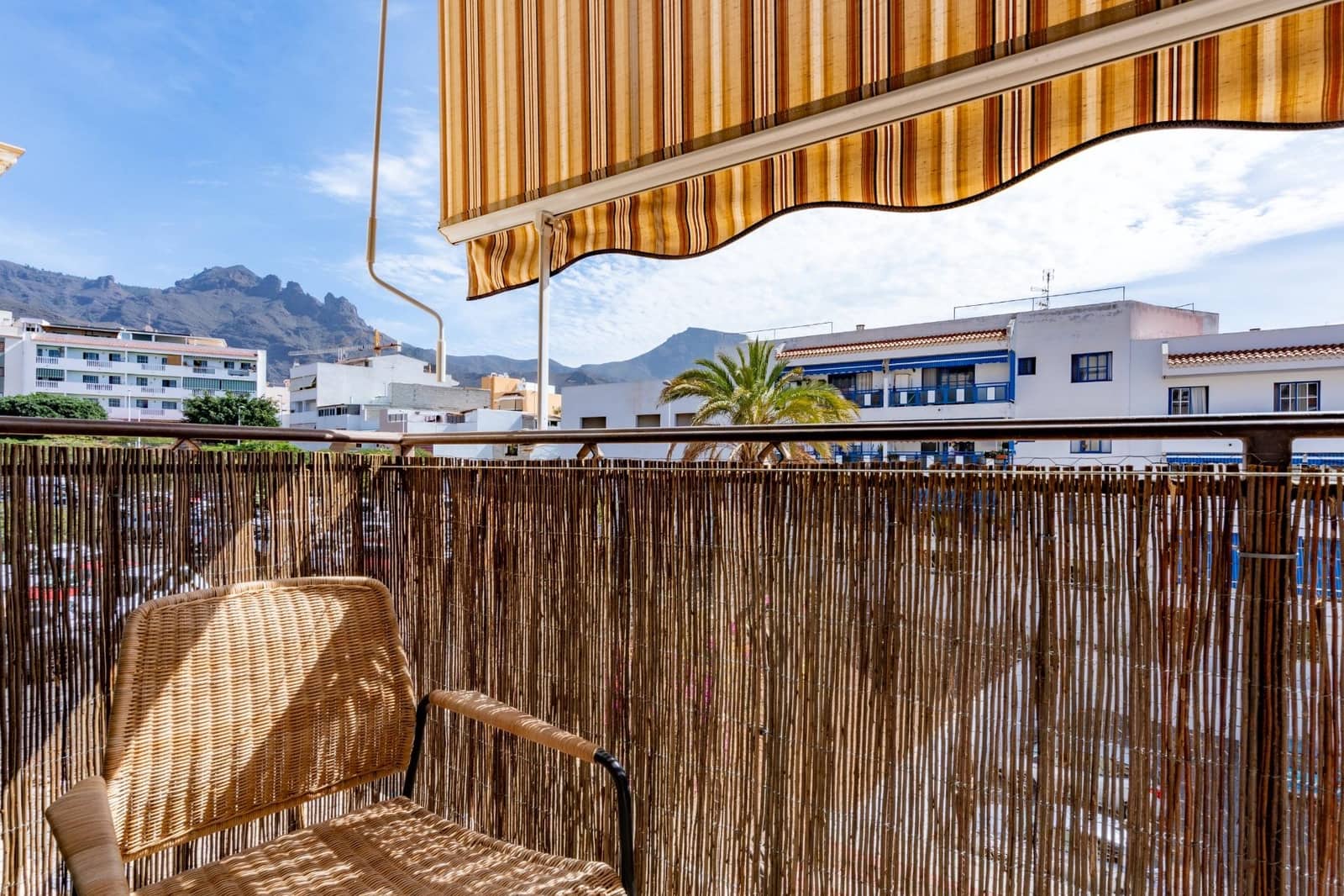 1 bedroom Apartment for rent in Adeje - € 900 (Ref: 9508946)