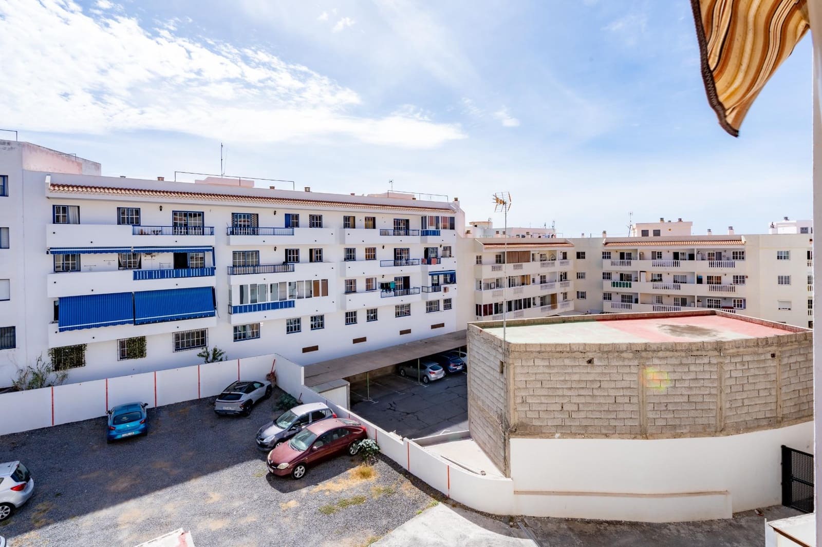 1 bedroom Apartment for rent in Adeje - € 900 (Ref: 9508946)