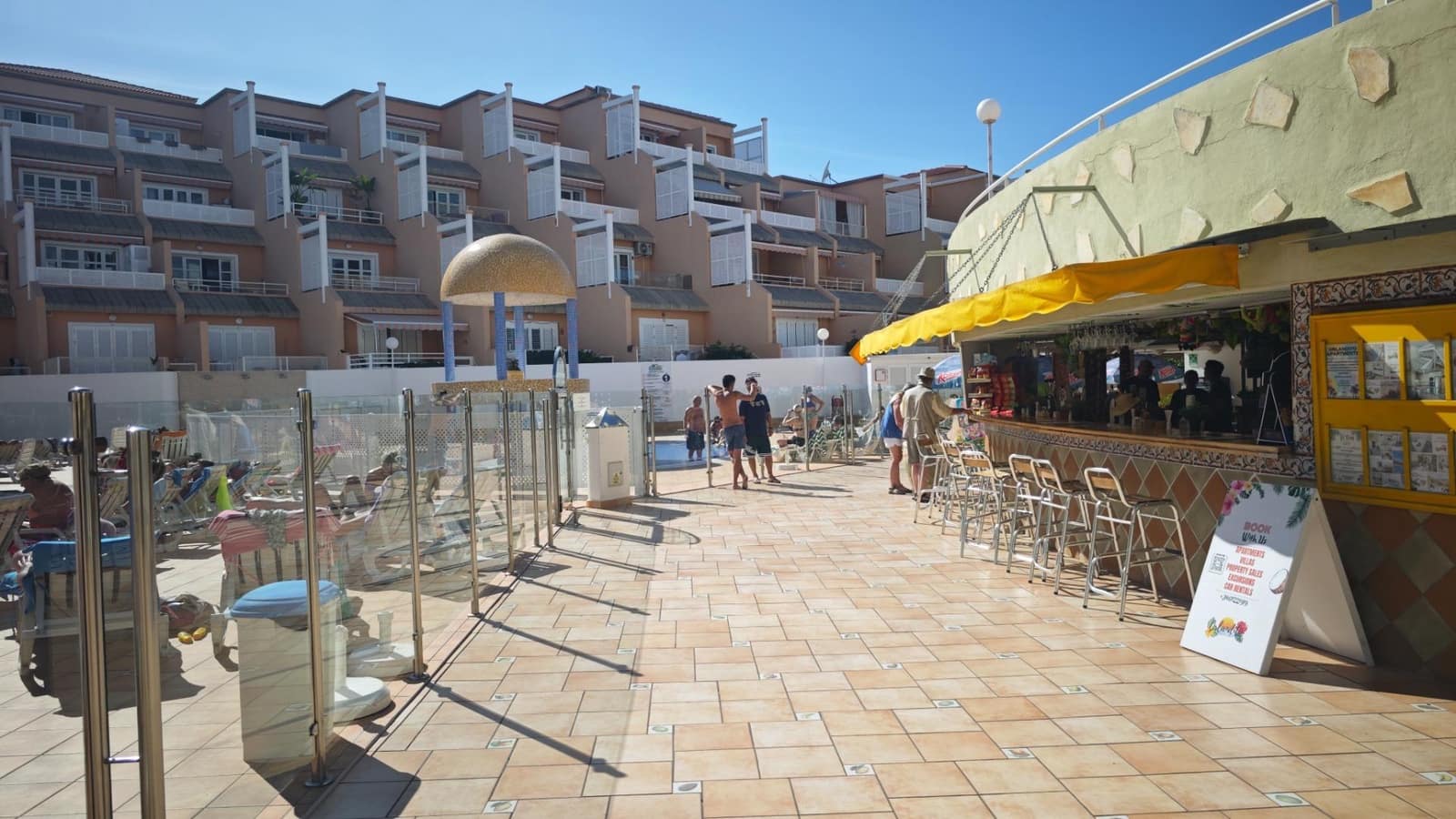 1 bedroom Apartment for sale in Costa Adeje - € 250,000 (Ref: 9524394)