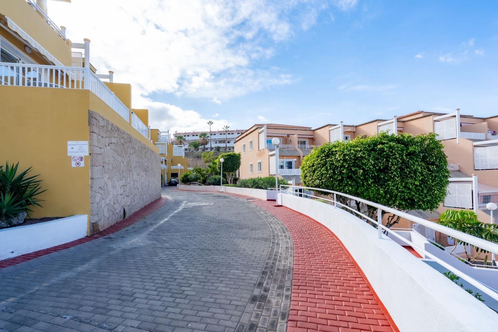 1 sypialnia Apartament na sprzedaż w Costa Adeje - 245 000 € (Ref: 9524394)