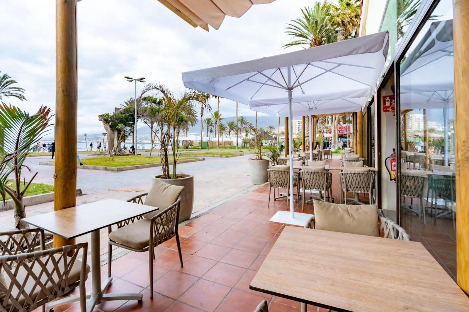 Commercial for rent in Playa de las Americas - € 12,000 (Ref: 9536010)