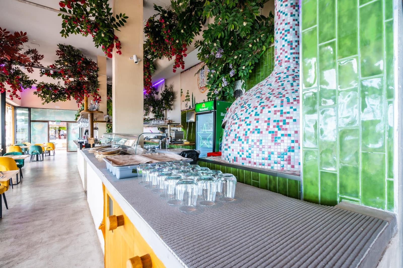 Commercial for rent in Playa de las Americas - € 12,000 (Ref: 9536010)