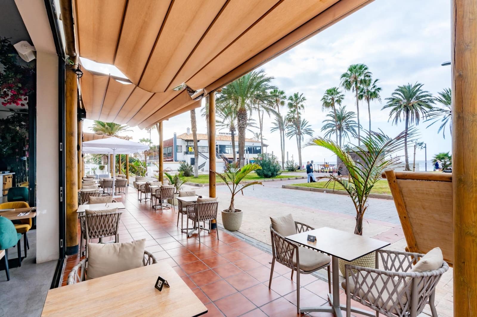 Erhverv til leje i Playa de las Americas - € 12.000 (Ref: 9536010)