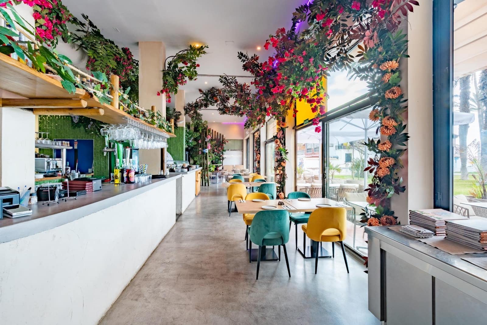 Erhverv til leje i Playa de las Americas - € 12.000 (Ref: 9536010)