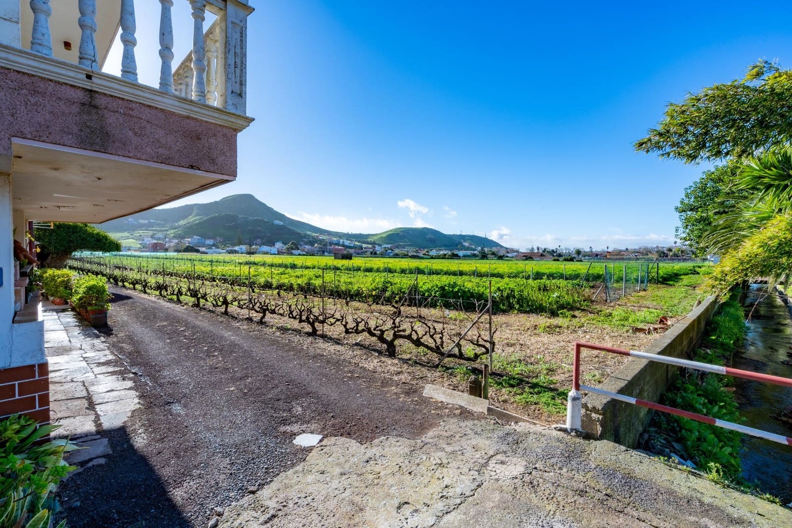 3 bedroom Villa for sale in San Cristobal de La Laguna - € 397,000 (Ref: 9583005)