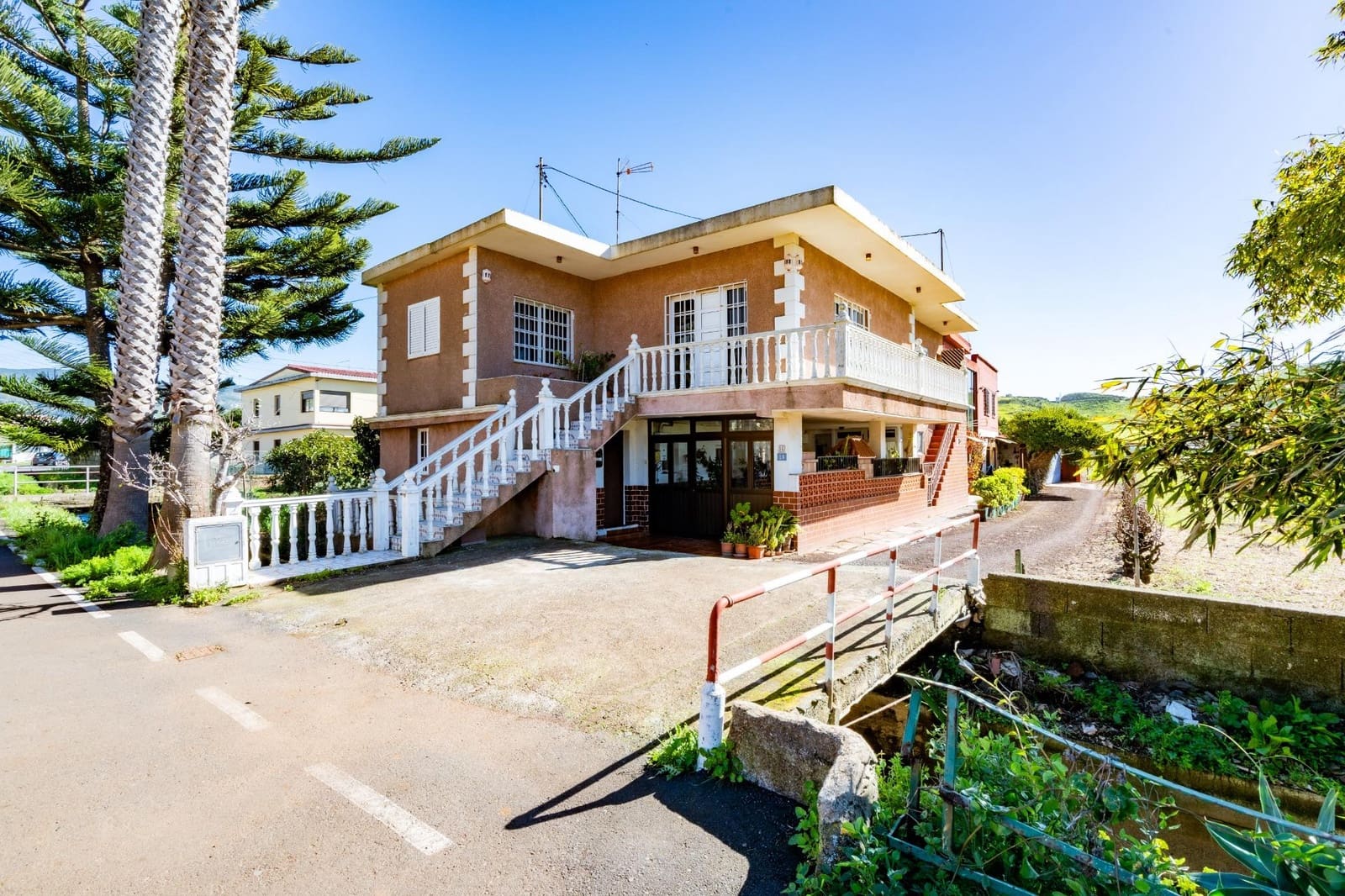 3 bedroom Villa for sale in San Cristobal de La Laguna - € 397,000 (Ref: 9583005)