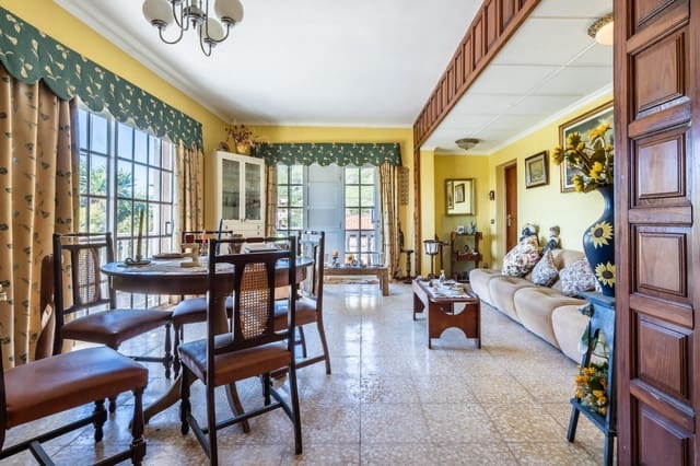 3 slaapkamer Villa te koop in San Cristóbal de La Laguna - € 397.000 (Ref: 9583005)