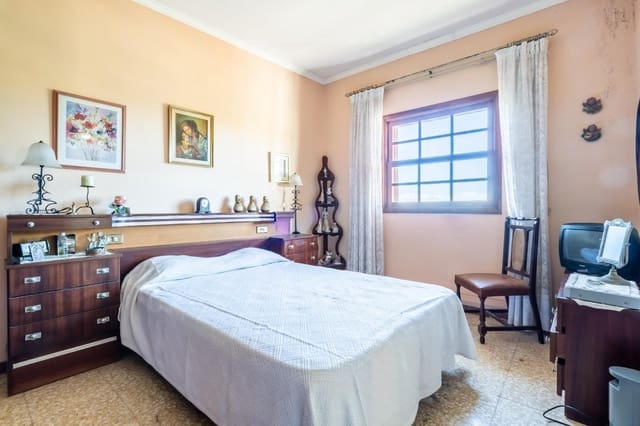 3 slaapkamer Villa te koop in San Cristóbal de La Laguna - € 397.000 (Ref: 9583005)