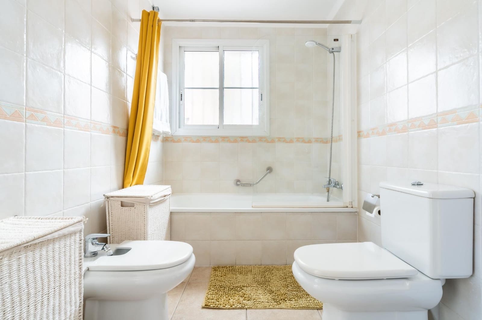 1 soverom Leilighet til leie i Los Cristianos med svømmebasseng - € 1 700 (Ref: 9583006)