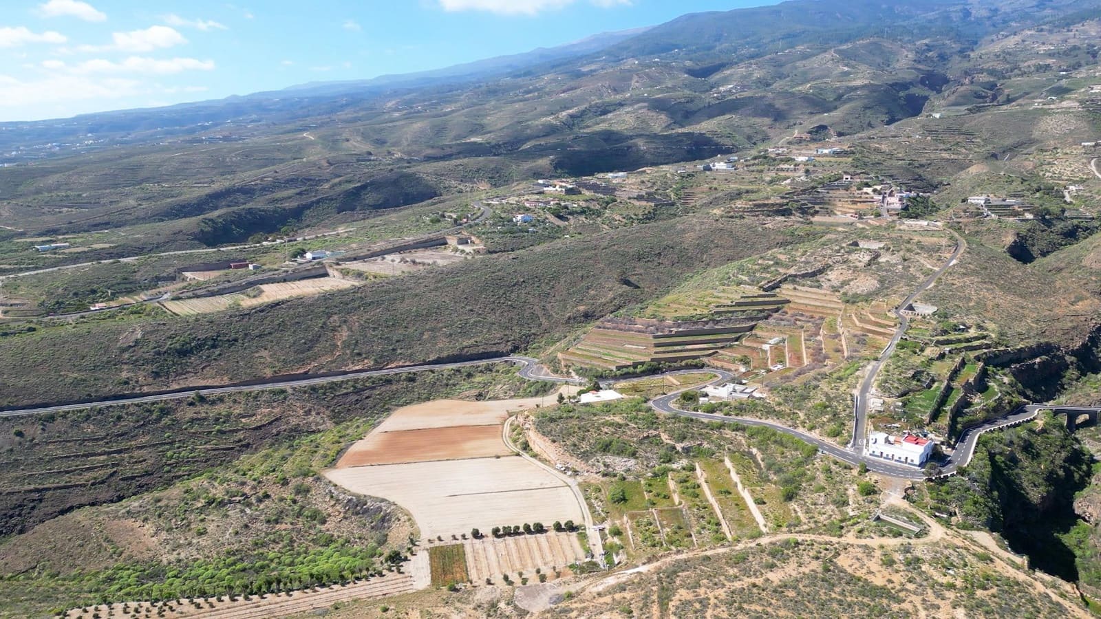 5 makuuhuone Maalaistalo myytävänä paikassa Arico - 570 000 € (Ref: 9586595)