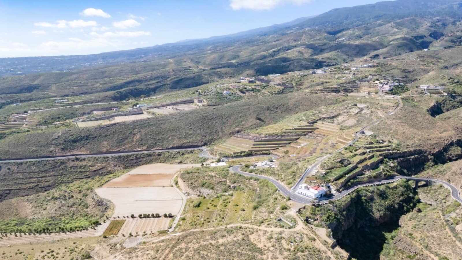 5 makuuhuone Maalaistalo myytävänä paikassa Arico - 570 000 € (Ref: 9586595)