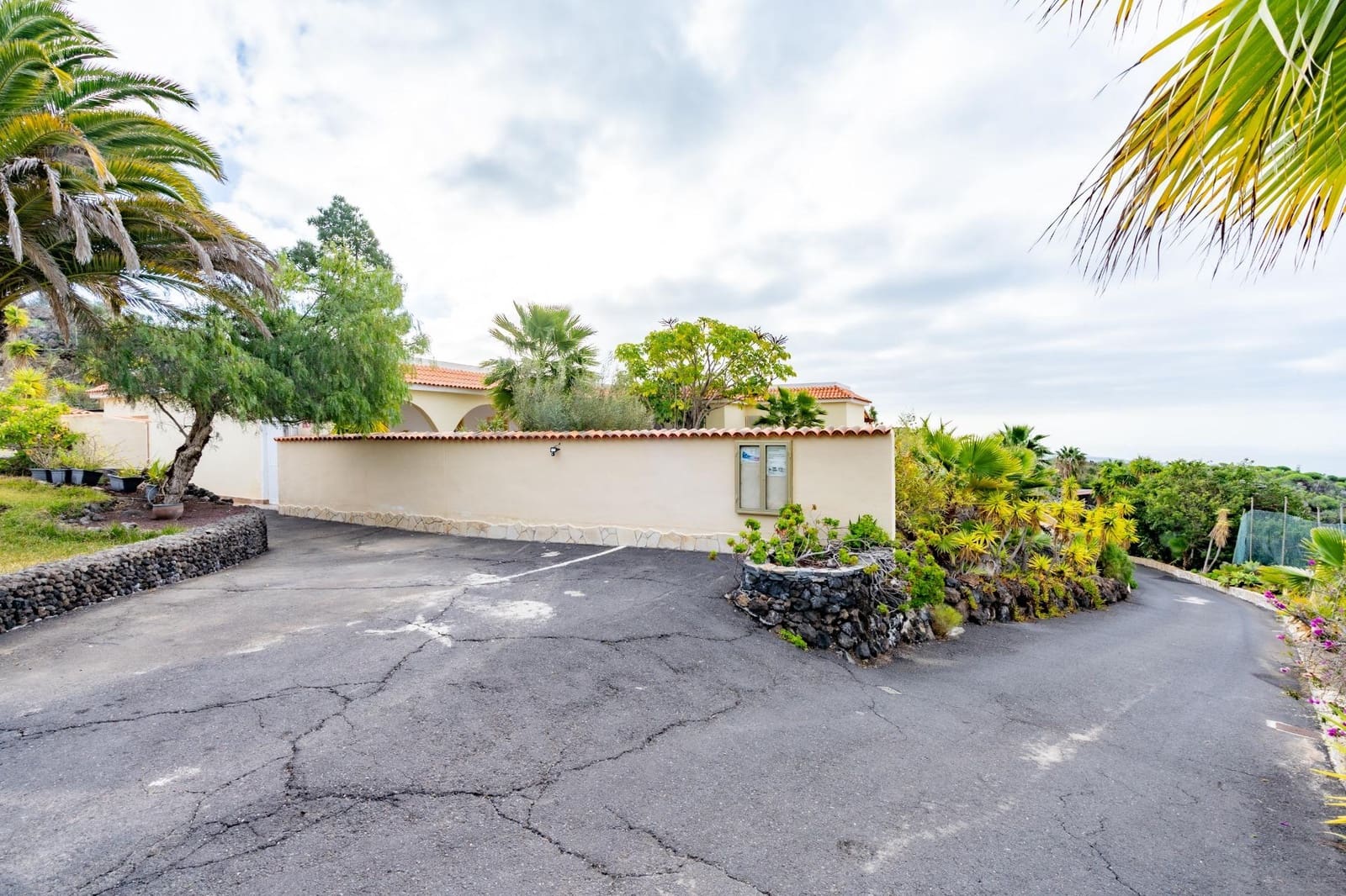 15 soverom Villa til salgs i Guia de Isora - € 2 499 000 (Ref: 9596240)