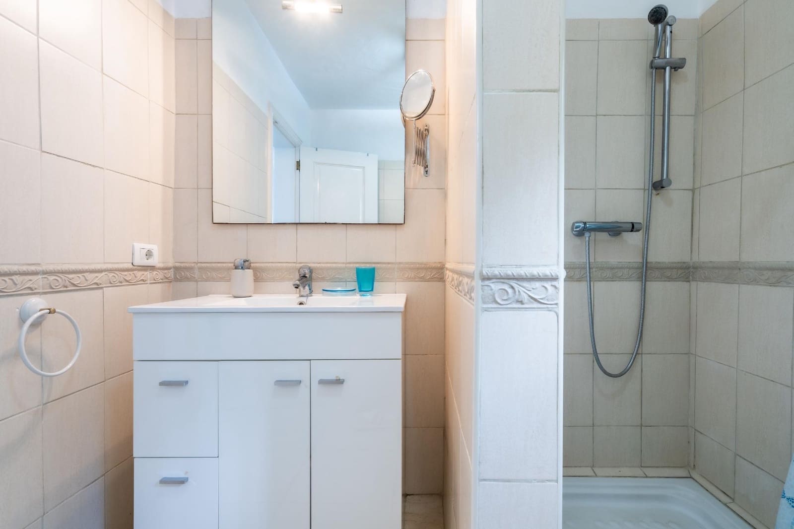 15 soveværelse Villa til salg i Guia de Isora - € 2.499.000 (Ref: 9596240)