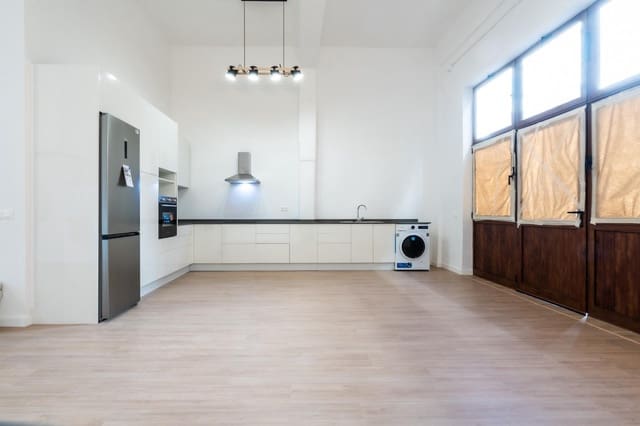 2 bedroom Flat for sale in Toscal, Santa Cruz de Tenerife - € 299,900 (Ref: 9605057)